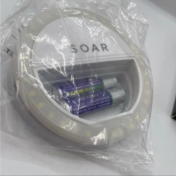 Soar LED RING LIGHT Cell Phone Clip On New In Box - Picture 6 of 7